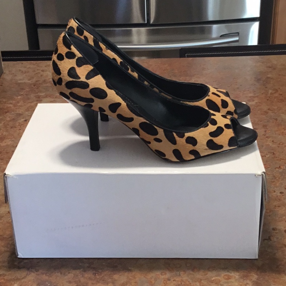 Open toe pumps - Picture 2 of 5